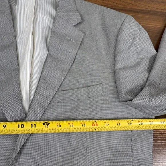 Jos A Bank Mens 42R 36x29 Tailored Fit Gray Cotton Wool Blend Micro Check Suit
